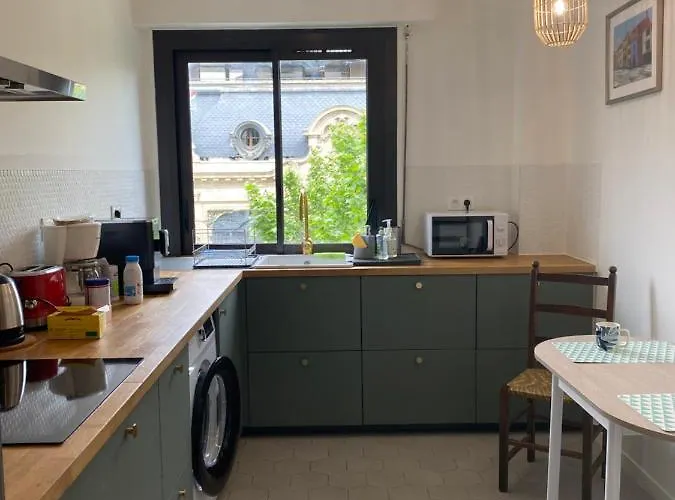 Apartament D'artiste Lumineux 76m2